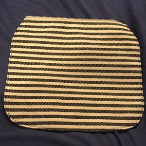 Studio thirty one flap